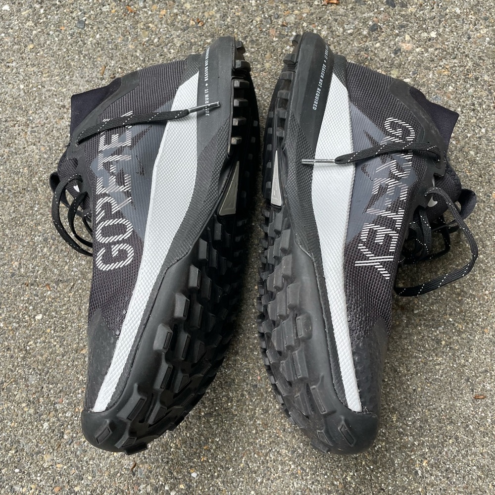 Nike Pegasus Trail 4 GORE-TEX
Women's Waterproof Trail Running Shoes